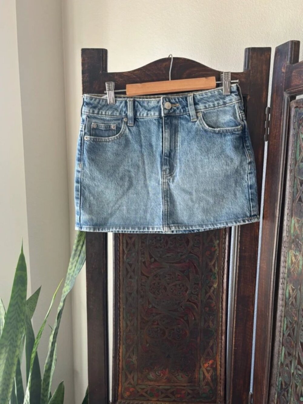 Bella mid-ride denim mini skirt